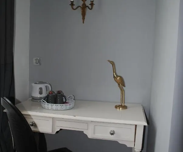 La Mirabelle 2min D'arromanches-les-bains Bed & Breakfast 4*