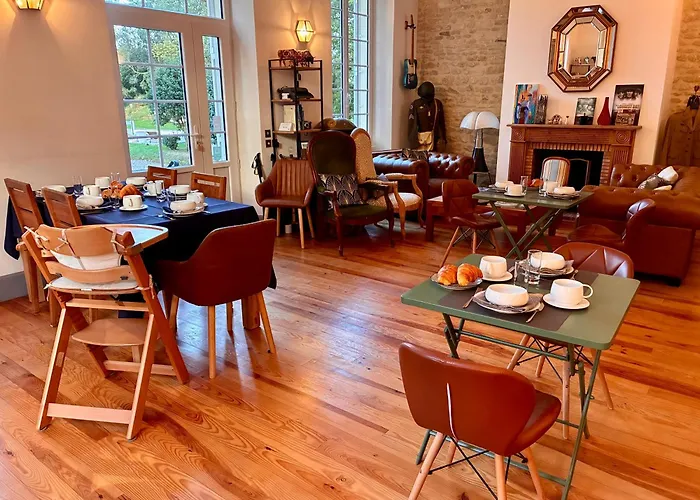 La Mirabelle 2min D'arromanches-les-bains Bed & Breakfast