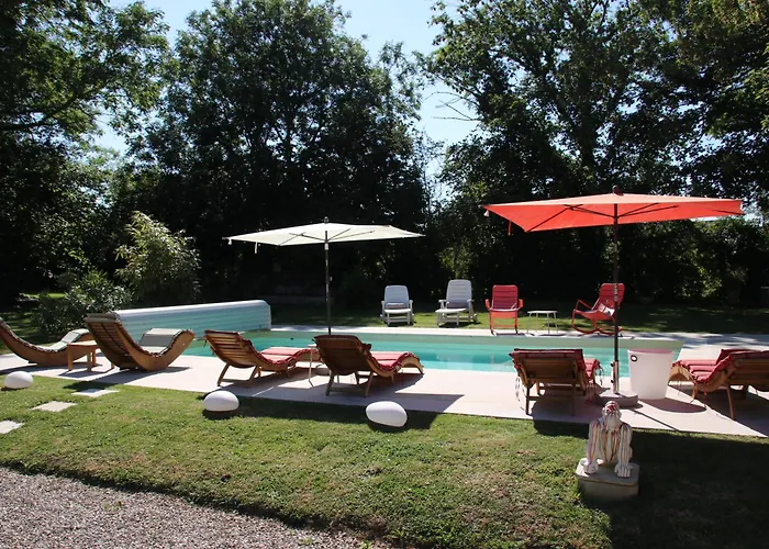 La Mirabelle 2min D'arromanches-les-bains Bed & Breakfast